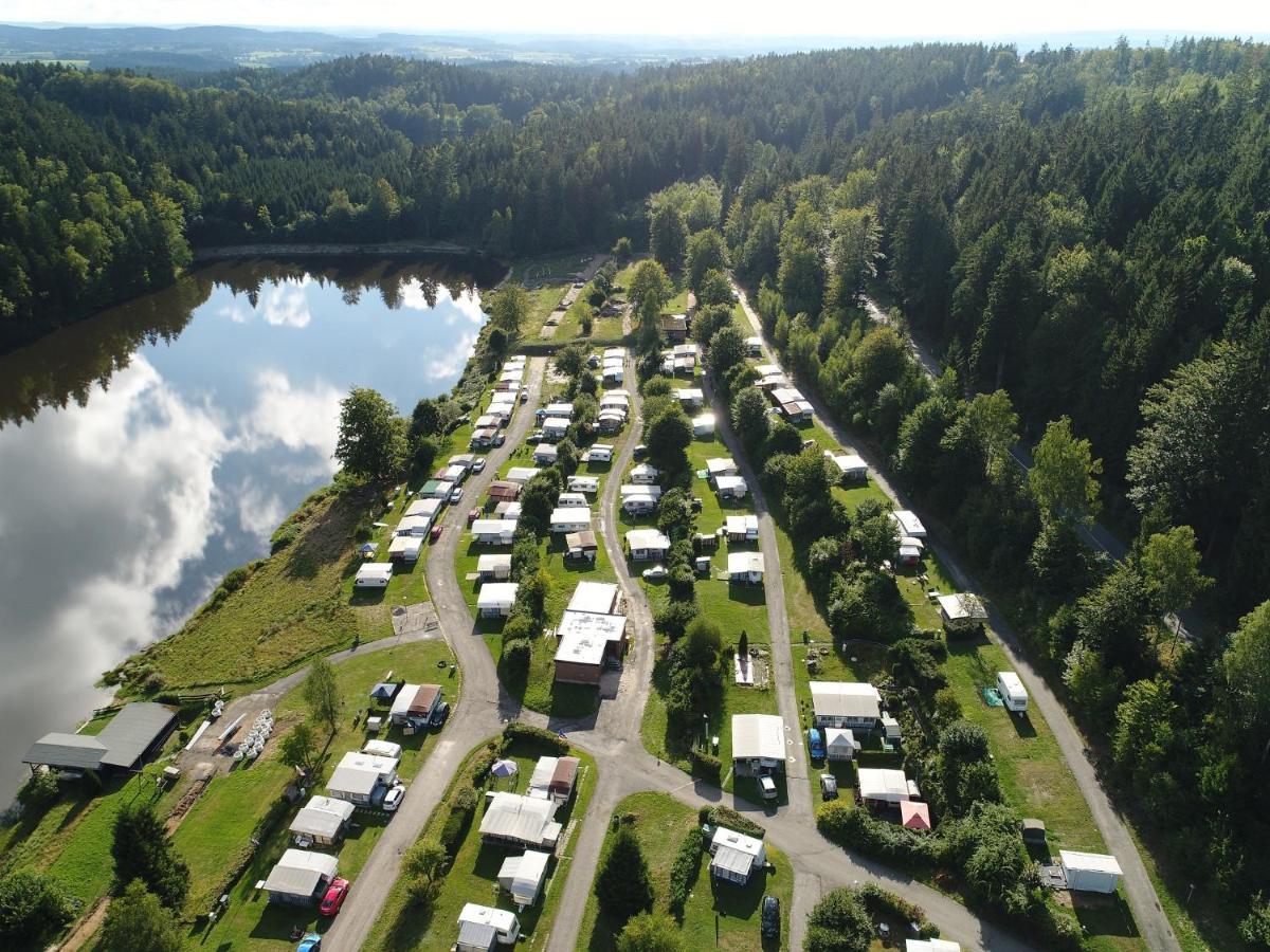 Freizeit- Und Campinganlage Gaisweiher Flossenburg Bagian luar foto